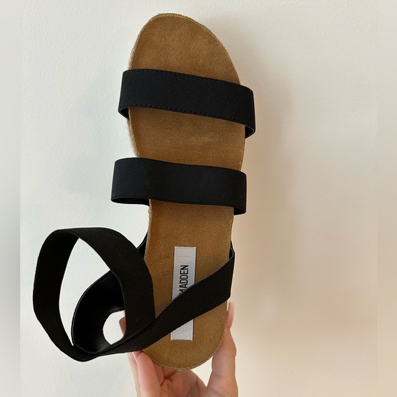 Kimmie black platform sandals - Picture 2 of 4